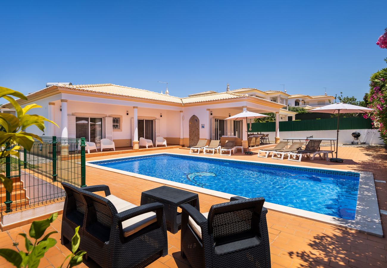 Villa em Albufeira - Villa Ericeira OCV - Piscina Privada ideal Crianças