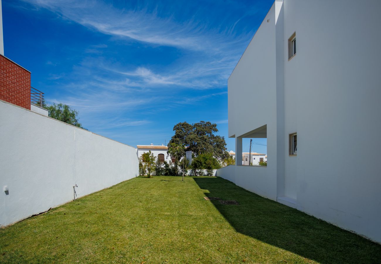 Villa em Albufeira - Villa Jute OCV - Piscina privada e garagem