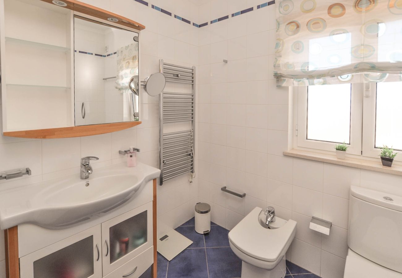 Villa em Albufeira - Villa Sunflower OCV - Jacuzzi Piscina privada e garagem