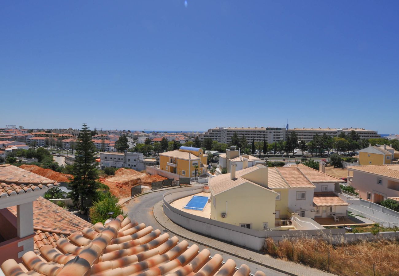 Villa em Albufeira - Villa Sunflower OCV - Jacuzzi Piscina privada e garagem