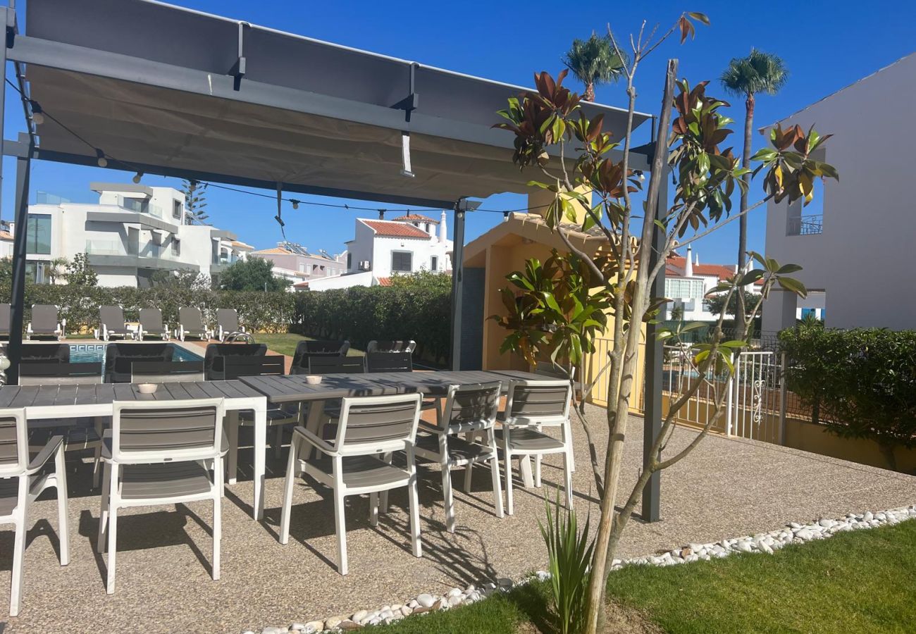 Villa em Albufeira - Casa da Praia - 5 minutos a pé Praia