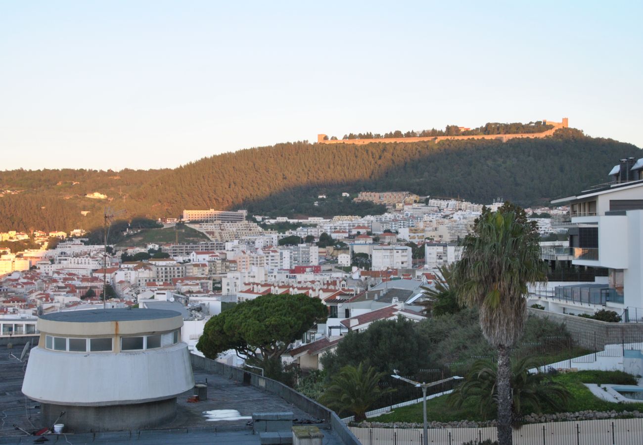 Studio in Sesimbra - RENT4REST SESIMBRA OCEAN VIEW STUDIO - DIRECT BEACH ACCESS