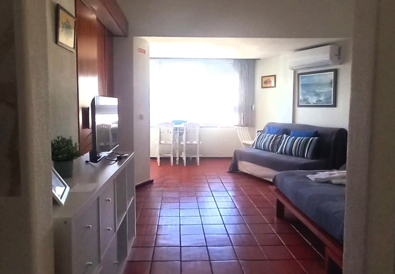 Studio in Sesimbra - RENT4REST SESIMBRA OCEAN VIEW STUDIO - DIRECT BEACH ACCESS