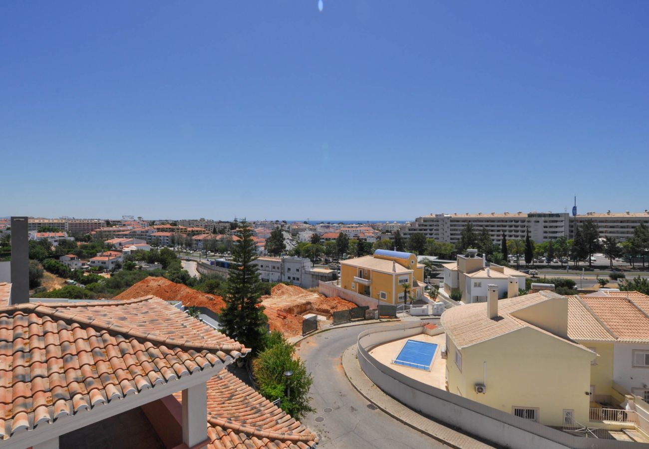 Villa in Albufeira - Villa Sunflower OCV - Pool & Jacuzzi