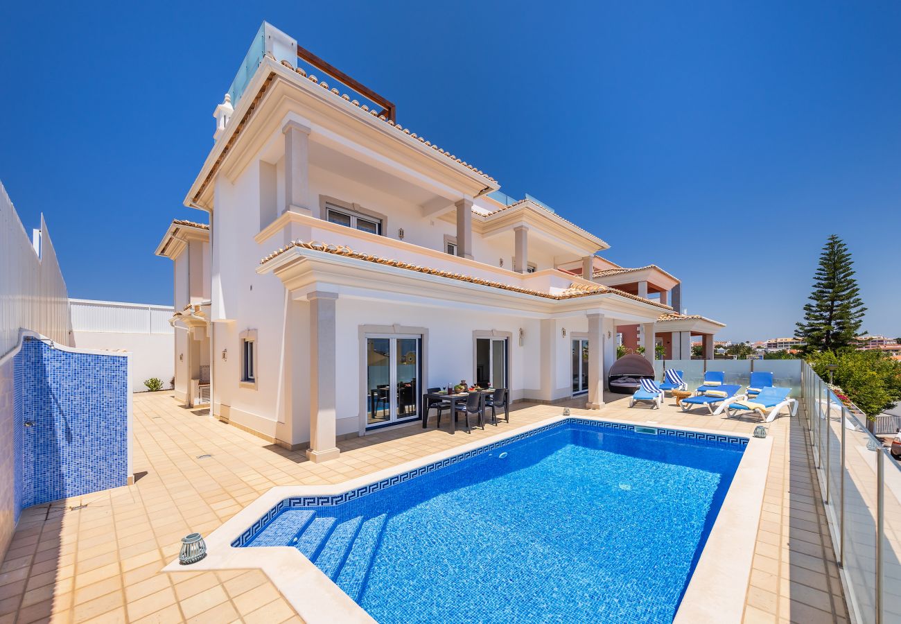 Villa in Albufeira - Villa Sunflower OCV - Pool & Jacuzzi