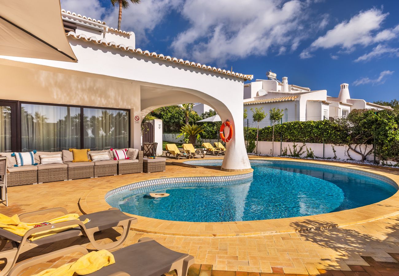 Villa in Albufeira - Villa Coral OCV - Pivate with pool Sao Rafael beach 